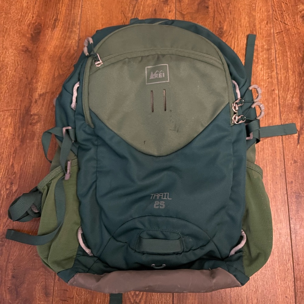 REI Trail 25L Backpack